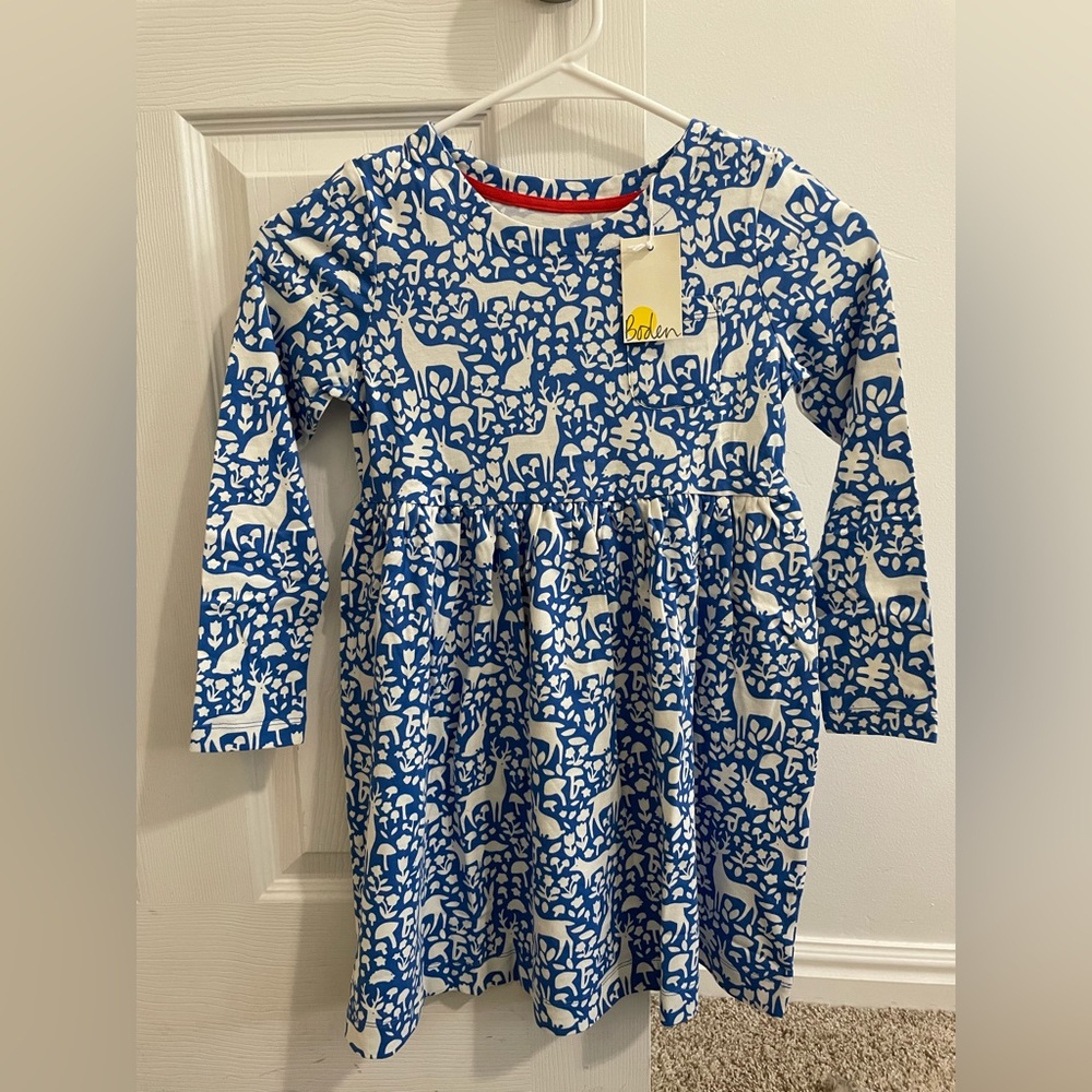 Mini Boden dress 6-7 years. New with tags.